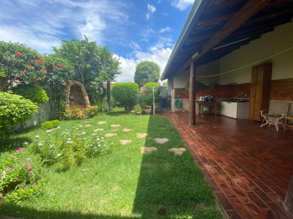 Imagem Casa com 4 Quartos à Venda, 200 m² em São Francisco - Campo Grande
