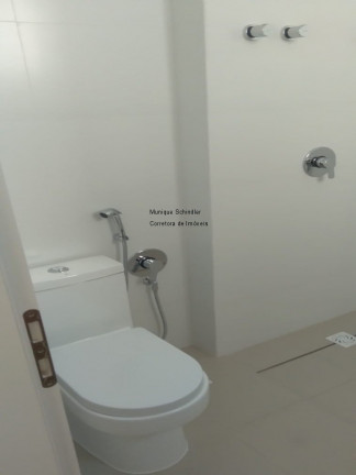 Imagem Imóvel com 3 Quartos à Venda, 182 m²em Centro - Balneário Camboriú Imagem Imóvel com 3 Quartos à Venda, 182 m²em Centro - Balneário Camboriú