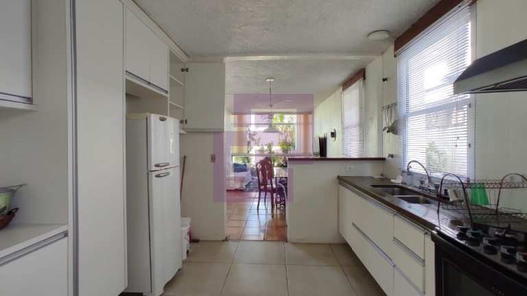 Imagem Sobrado com 3 Quartos à Venda, 375 m² em Enseada - Guarujá