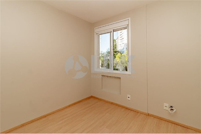 Imagem Apartamento com 3 Quartos à Venda, 81 m² em Passo Da Areia - Porto Alegre