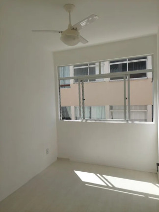 Imagem Flat com 2 Quartos à Venda, 44 m² em Itapuã - Salvador Imagem Flat com 2 Quartos à Venda, 44 m² em Itapuã - Salvador