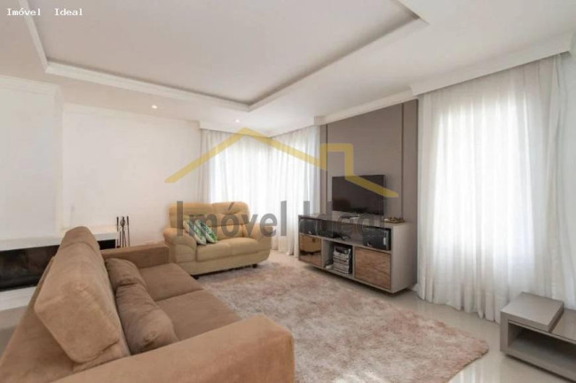 Imagem Casa com 5 Quartos à Venda, 317 m² em Santa Felicidade - Curitiba Imagem Casa com 5 Quartos à Venda, 317 m² em Santa Felicidade - Curitiba
