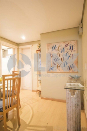 Imagem Imóvel com 3 Quartos à Venda, 94 m² em Petrópolis - Porto Alegre