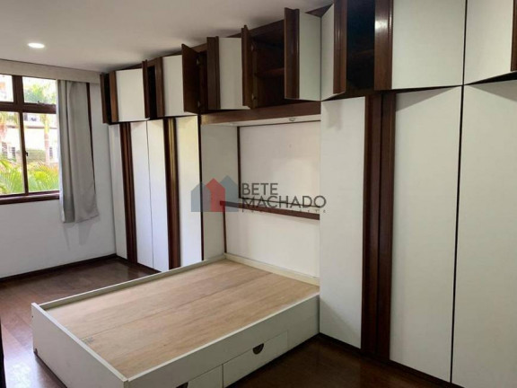 Imagem Apartamento com 3 Quartos à Venda, 186 m² em Várzea - Teresópolis