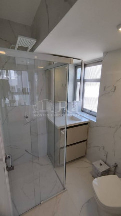 Imagem Apartamento com 3 Quartos para Alugar, 131 m² em Centro - Balneário Camboriú