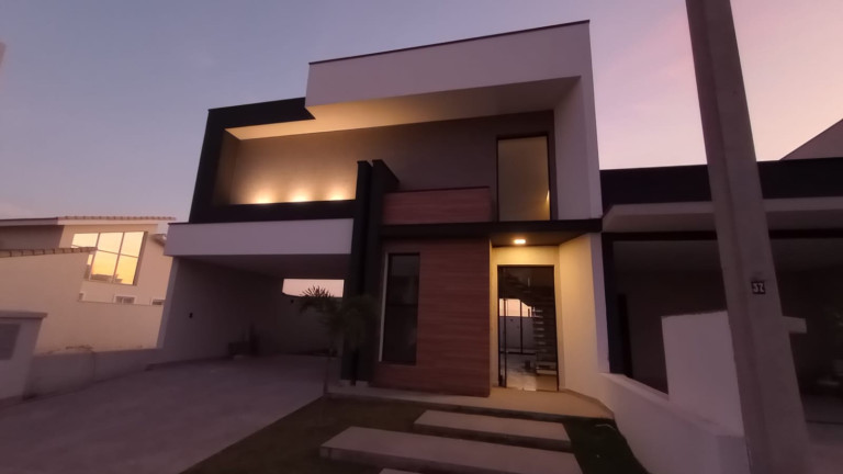 Imagem Casa com 3 Quartos à Venda, 218 m² em Aparecidinha - Sorocaba Imagem Casa com 3 Quartos à Venda, 218 m² em Aparecidinha - Sorocaba