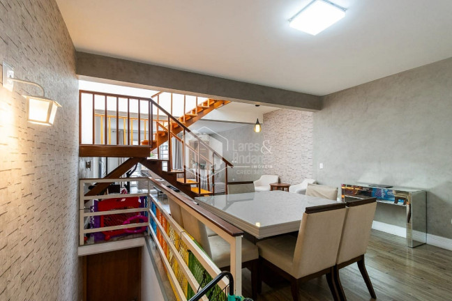 Imagem Casa com 3 Quartos à Venda, 243 m² em Vila Mariana - São Paulo Imagem Casa com 3 Quartos à Venda, 243 m² em Vila Mariana - São Paulo