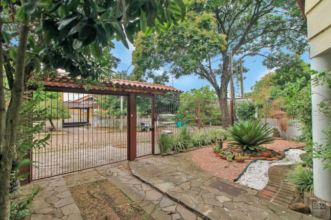 Imagem Casa com 3 Quartos à Venda, 138 m² em Cristal - Porto Alegre Imagem Casa com 3 Quartos à Venda, 138 m² em Cristal - Porto Alegre