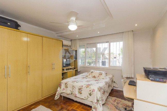 Imagem Casa com 3 Quartos à Venda, 290 m² em Jardim Europa - Porto Alegre