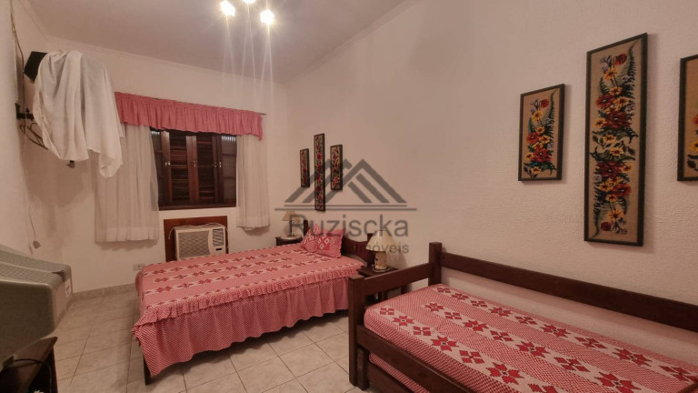 Imagem Casa com 6 Quartos à Venda, 605 m² em Jardim Ritamar - Itanhaém Imagem Casa com 6 Quartos à Venda, 605 m² em Jardim Ritamar - Itanhaém