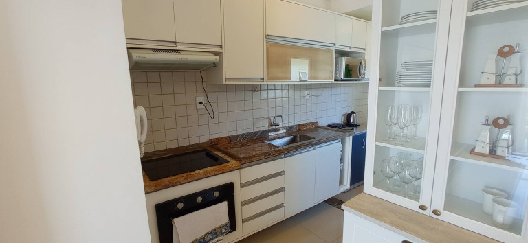 Imagem Apartamento com 2 Quartos para Temporada, 72 m² em Taperapuan - Porto Seguro Imagem Apartamento com 2 Quartos para Temporada, 72 m² em Taperapuan - Porto Seguro