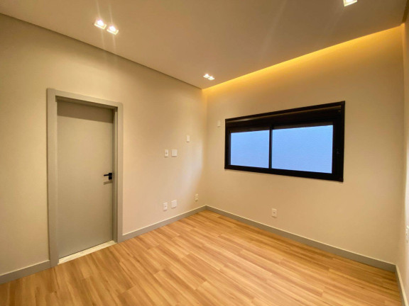 Imagem Casa com 3 Quartos à Venda, 225 m² em Neva - Cascavel Imagem Casa com 3 Quartos à Venda, 225 m² em Neva - Cascavel
