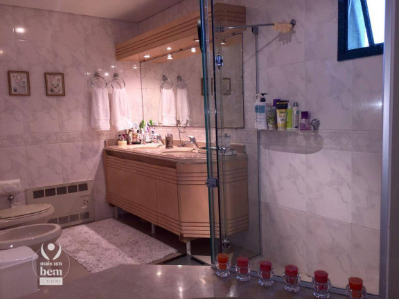 Imagem Apartamento com 3 Quartos à Venda, 149 m² em Centro - Curitiba