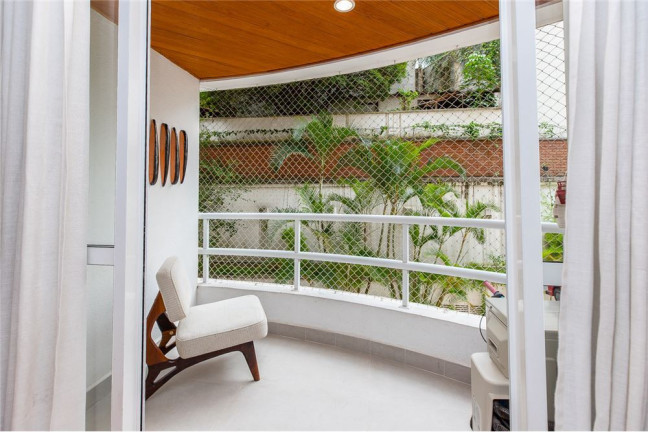 Imagem Imóvel com 3 Quartos à Venda,  em Vila Olímpia - São Paulo