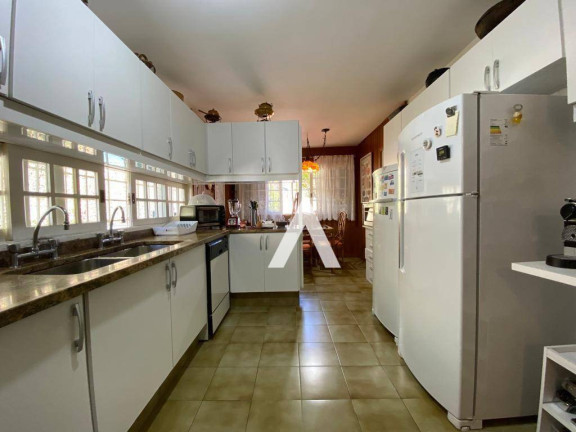 Imagem Casa com 4 Quartos à Venda, 373 m² em Quebra Frascos - Teresópolis Imagem Casa com 4 Quartos à Venda, 373 m² em Quebra Frascos - Teresópolis