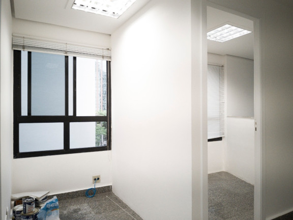 Imagem Sala Comercial à Venda, 28 m² em Itaim Bibi - São Paulo Imagem Sala Comercial à Venda, 28 m² em Itaim Bibi - São Paulo