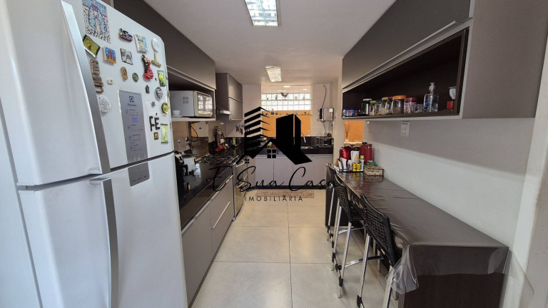Imagem Casa com 5 Quartos à Venda, 240 m² em Ouro Preto - Belo Horizonte Imagem Casa com 5 Quartos à Venda, 240 m² em Ouro Preto - Belo Horizonte