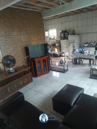 Imagem Casa com 1 Quarto à Venda, 450 m² em Parque Chuno - Duque De Caxias
