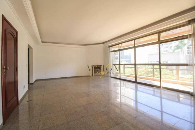 Apartamento com 4 Quartos à Venda, 240 m² em Centro - Campinas