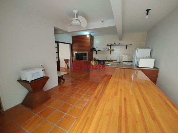 Imagem Apartamento com 3 Quartos à Venda, 122 m² em Centro - Florianópolis Imagem Apartamento com 3 Quartos à Venda, 122 m² em Centro - Florianópolis