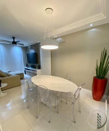 Imagem Apartamento com 2 Quartos à Venda, 77 m² em Encruzilhada - Santos