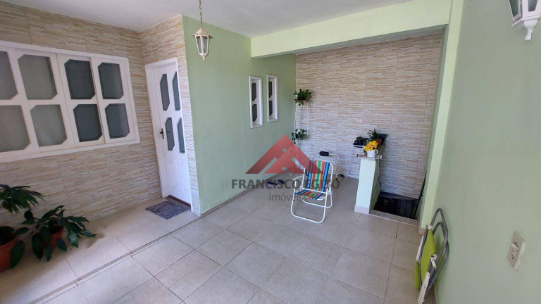 Imagem Casa com 2 Quartos à Venda, 100 m² em Centro - São Gonçalo Imagem Casa com 2 Quartos à Venda, 100 m² em Centro - São Gonçalo