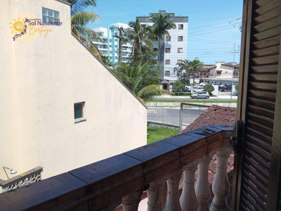 Imagem Casa com 4 Quartos para Alugar, 160 m² em Maitinga - Bertioga Imagem Casa com 4 Quartos para Alugar, 160 m² em Maitinga - Bertioga
