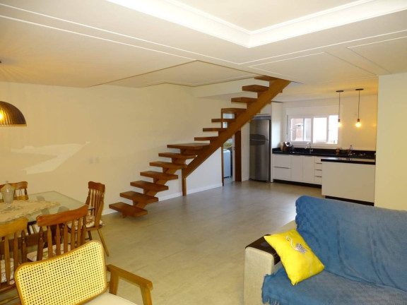Imagem Casa com 3 Quartos à Venda, 126 m² em Bombas - Bombinhas Imagem Casa com 3 Quartos à Venda, 126 m² em Bombas - Bombinhas