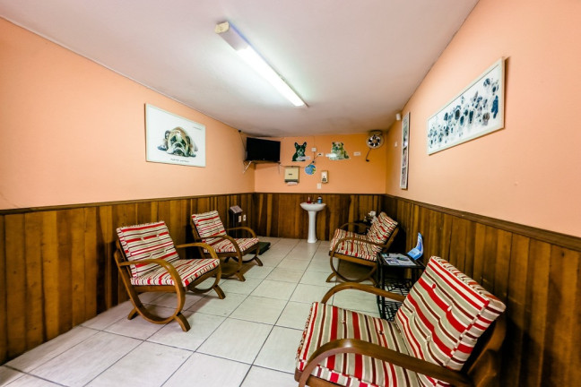 Imagem Casa com 3 Quartos à Venda, 240 m² em Petrópolis - Porto Alegre Imagem Casa com 3 Quartos à Venda, 240 m² em Petrópolis - Porto Alegre