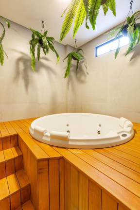 Imagem Apartamento com 3 Quartos à Venda, 130 m² em Pioneiros - Balneário Camboriú Imagem Apartamento com 3 Quartos à Venda, 130 m² em Pioneiros - Balneário Camboriú