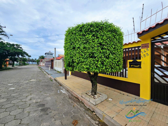 Imagem Casa com 6 Quartos à Venda, 300 m² em Jd Suarão - Itanhaém Imagem Casa com 6 Quartos à Venda, 300 m² em Jd Suarão - Itanhaém