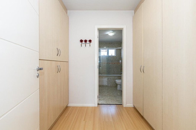 Imagem Casa com 3 Quartos à Venda, 174 m² em Campo Comprido - Curitiba Imagem Casa com 3 Quartos à Venda, 174 m² em Campo Comprido - Curitiba
