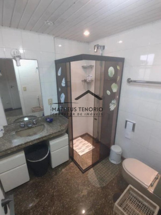 Imagem Apartamento com 3 Quartos à Venda, 130 m² Imagem Apartamento com 3 Quartos à Venda, 130 m²