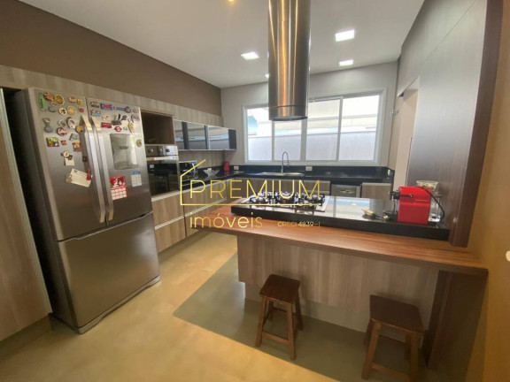 Imagem Casa com 3 Quartos à Venda, 300 m² em Medeiros - Jundiaí Imagem Casa com 3 Quartos à Venda, 300 m² em Medeiros - Jundiaí