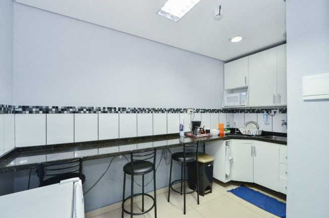 Sala Comercial à Venda, 140 m² em Vila Andrade - São Paulo