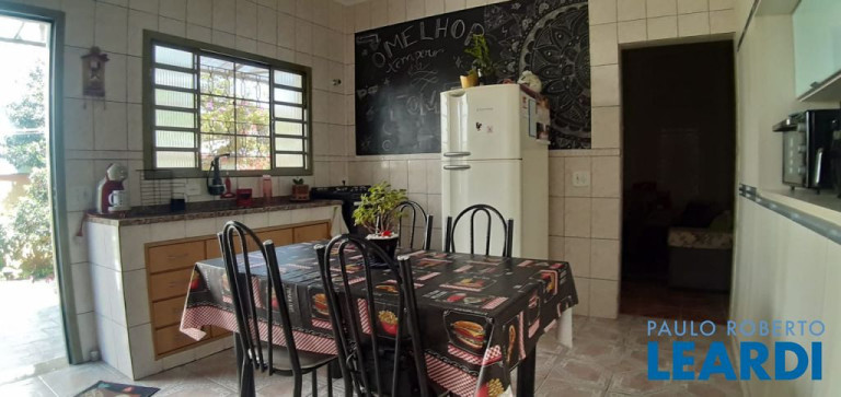 Imagem Casa com 4 Quartos à Venda, 350 m² em Vila Pinheirinho - Santo André Imagem Casa com 4 Quartos à Venda, 350 m² em Vila Pinheirinho - Santo André