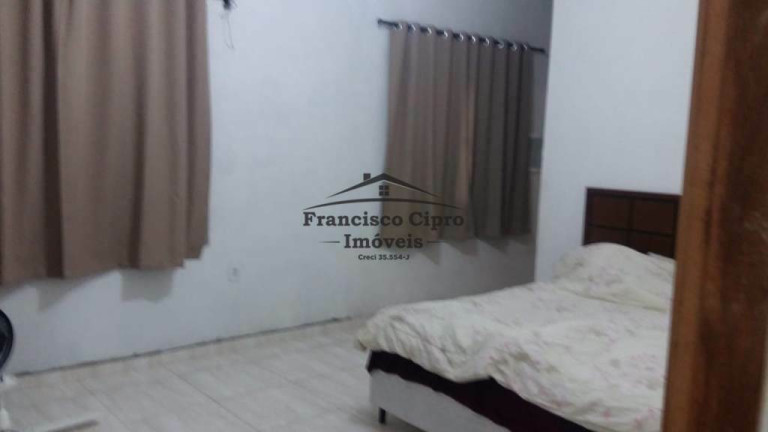 Imagem Casa com 3 Quartos à Venda, 250 m² em Quilombo - Cachoeira Paulista Imagem Casa com 3 Quartos à Venda, 250 m² em Quilombo - Cachoeira Paulista