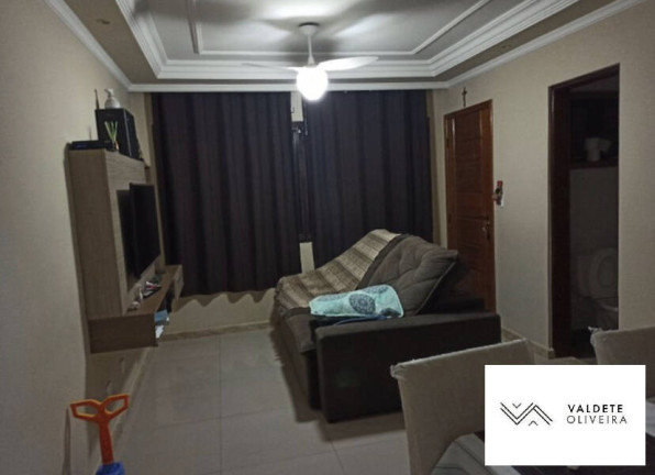 Casa com 2 Quartos à Venda,  em Vila Pinheiro - Jacareí