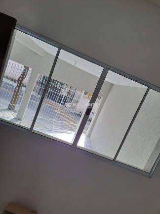 Imagem Casa com 2 Quartos para Alugar, 129 m² em Canhema - Diadema
