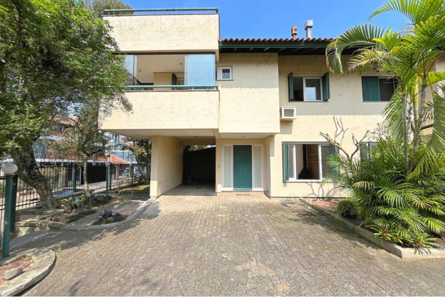 Imagem Casa de Condomínio com 3 Quartos à Venda, 254 m² em Ipanema - Porto Alegre Imagem Casa de Condomínio com 3 Quartos à Venda, 254 m² em Ipanema - Porto Alegre