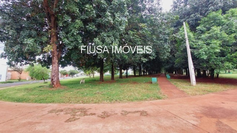 Imagem Casa com 2 Quartos à Venda, em Jardim Cristo Redentor - Ribeirão Preto Imagem Casa com 2 Quartos à Venda, em Jardim Cristo Redentor - Ribeirão Preto