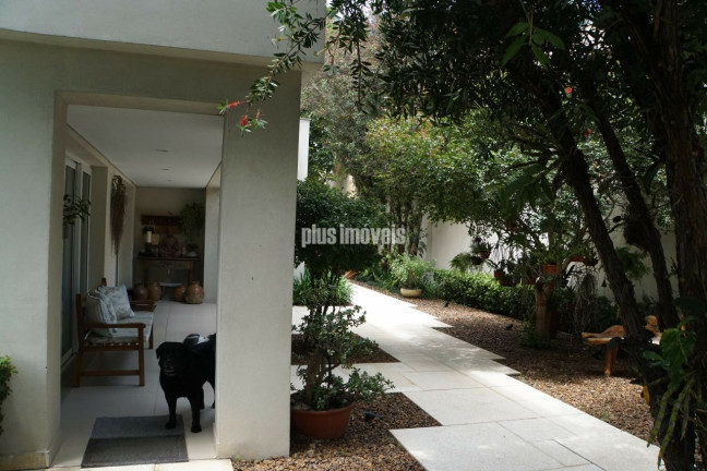 Casa com 3 Quartos à Venda, 650 m² em Morumbi - São Paulo