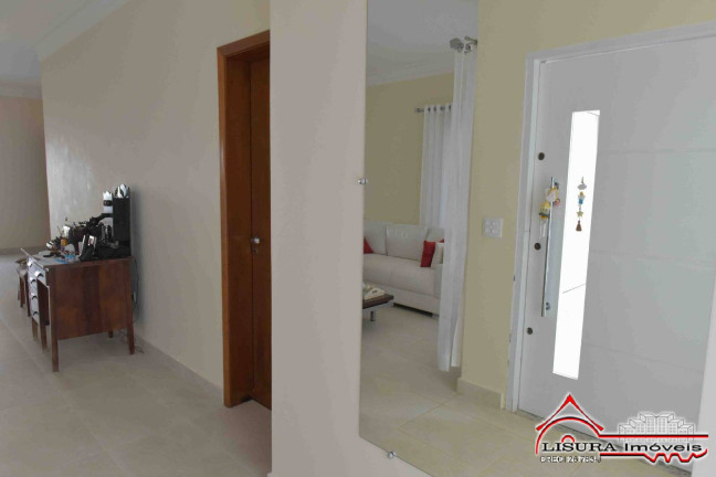 Imagem Casa de Condomínio com 3 Quartos à Venda, 400 m² em Jardim Califórnia - Jacareí