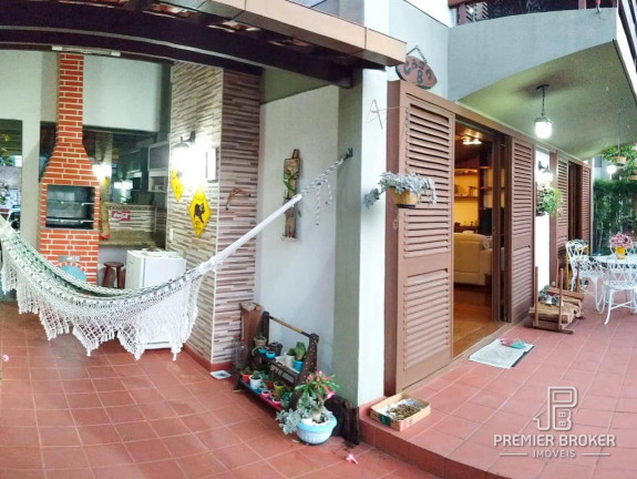 Imagem Casa com 4 Quartos à Venda, 163 m² em Alto - Teresópolis Imagem Casa com 4 Quartos à Venda, 163 m² em Alto - Teresópolis