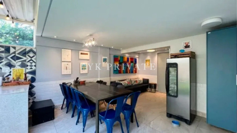 Imagem Casa de Condomínio com 3 Quartos à Venda, 249 m² em Vila Romana - São Paulo