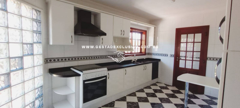 Imagem Casa com 3 Quartos à Venda, 276 m² em Jardim Salessi - Itatiba Imagem Casa com 3 Quartos à Venda, 276 m² em Jardim Salessi - Itatiba