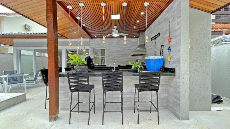 Imagem Casa com 6 Quartos à Venda, 270 m² em Riviera De São Lourenço - Bertioga Imagem Casa com 6 Quartos à Venda, 270 m² em Riviera De São Lourenço - Bertioga
