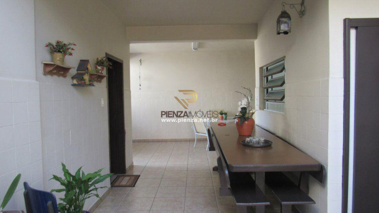 Imagem Casa com 3 Quartos à Venda, 282 m² em Centro - Concórdia Imagem Casa com 3 Quartos à Venda, 282 m² em Centro - Concórdia
