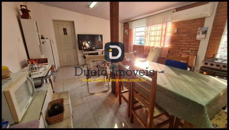 Imagem Casa com 4 Quartos à Venda, 284 m² em Camobi - Santa Maria
