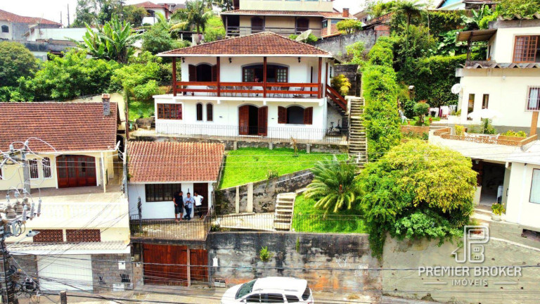 Imagem Casa com 4 Quartos à Venda, 167 m² em Fazendinha - Teresópolis Imagem Casa com 4 Quartos à Venda, 167 m² em Fazendinha - Teresópolis